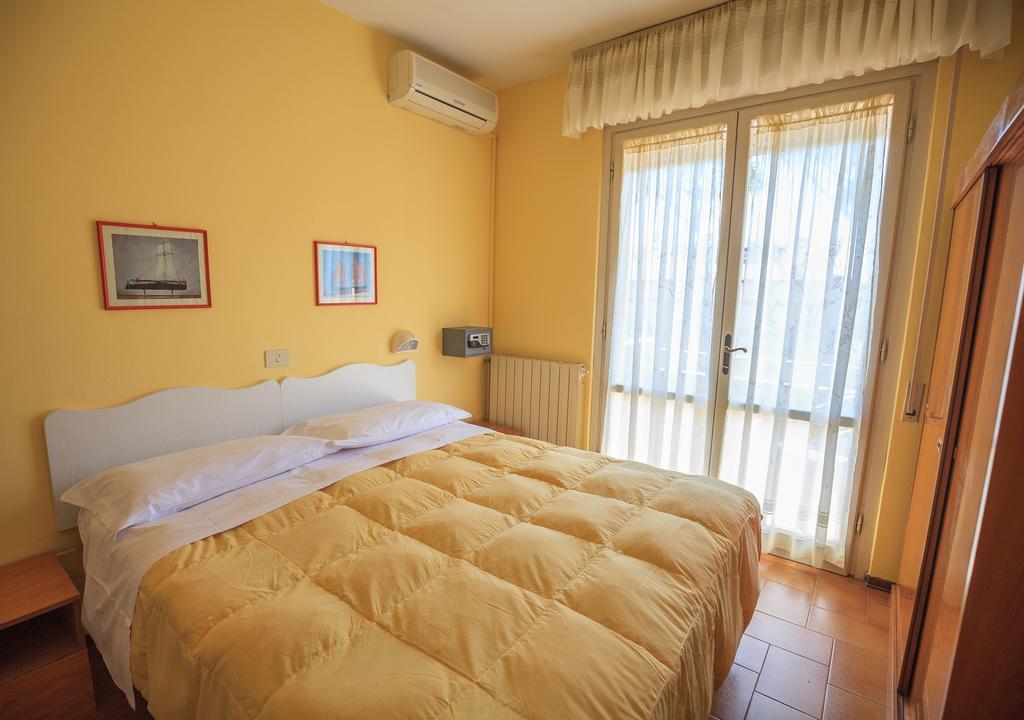 Hotel Il 9 카마이오레 외부 사진