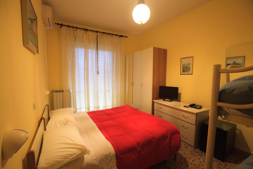Hotel Il 9 카마이오레 외부 사진
